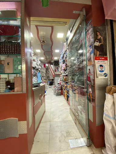 Sri Laxmi Enterprises : Handbag, Schoolbag, Purse Wholesale Dealer